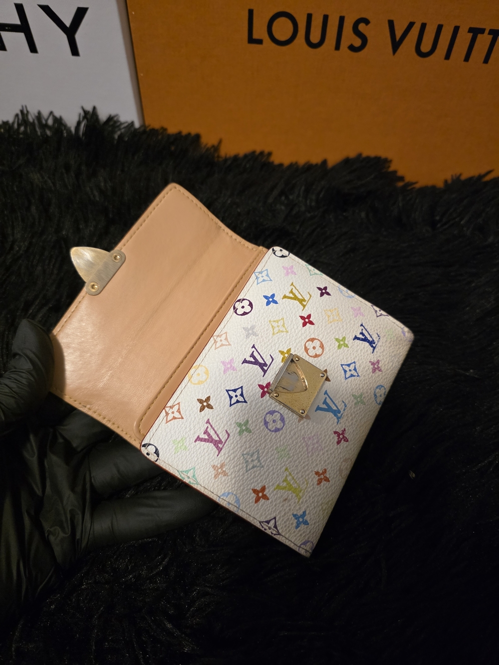Authentic Louis Vuitton White Multicolor Monogram Wallet - Picture 4 of 16